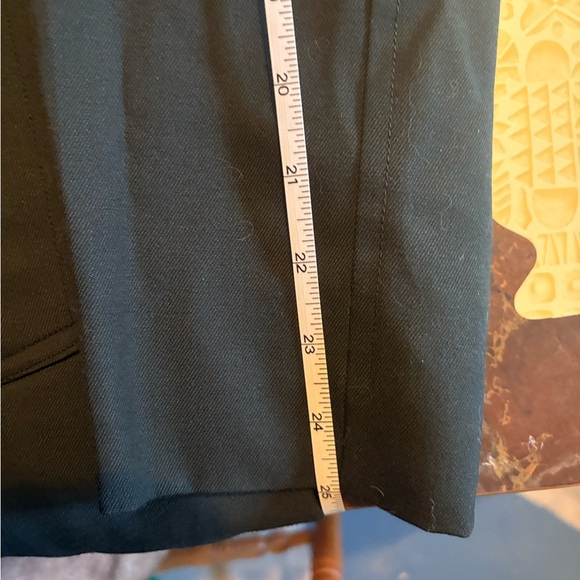 Vintage Elegant Black Trench Coat for Men - Picture 8 of 8